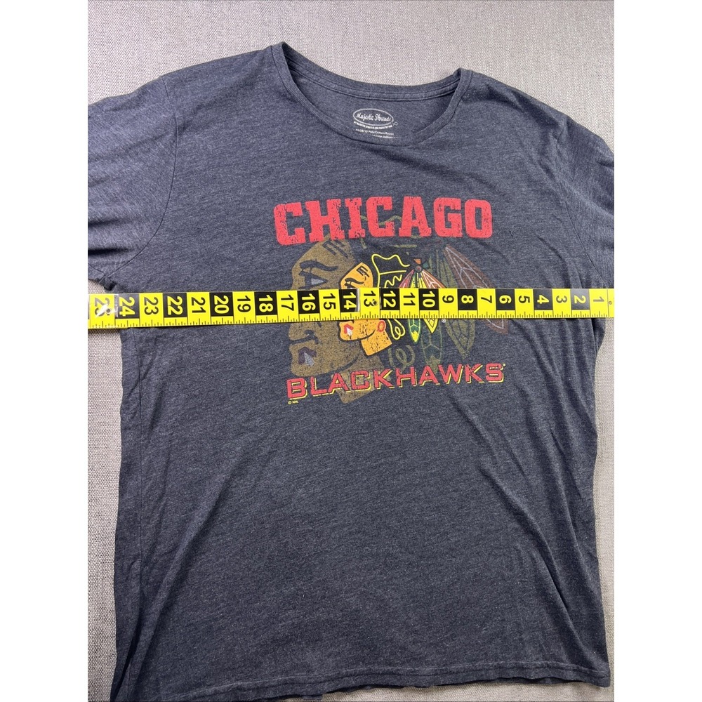 Majestic Threads Chicago Blackhawks Men's XXL Shirt Graphic Print Gray Hockey - Picture 5 of 8
